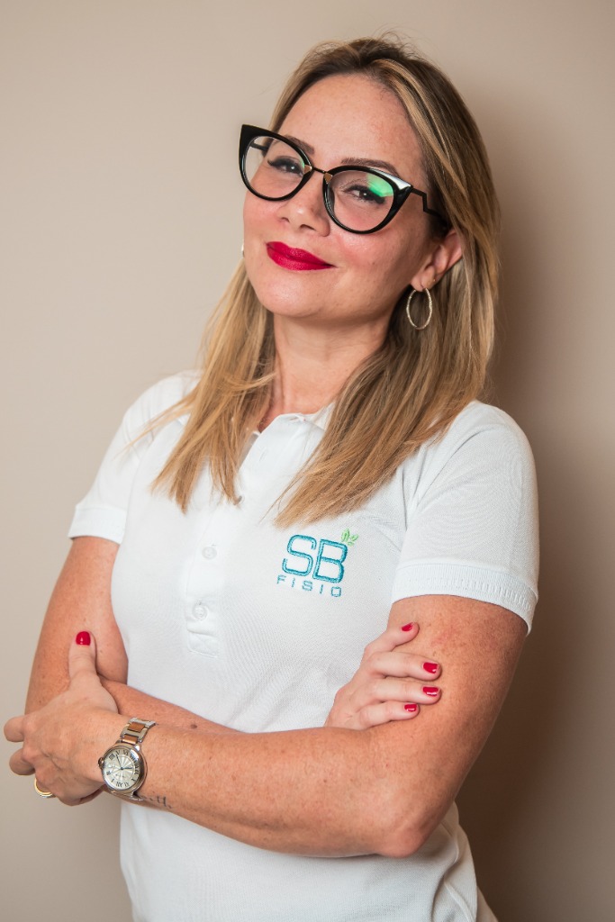Dra. Sarah Brandão em atendimento